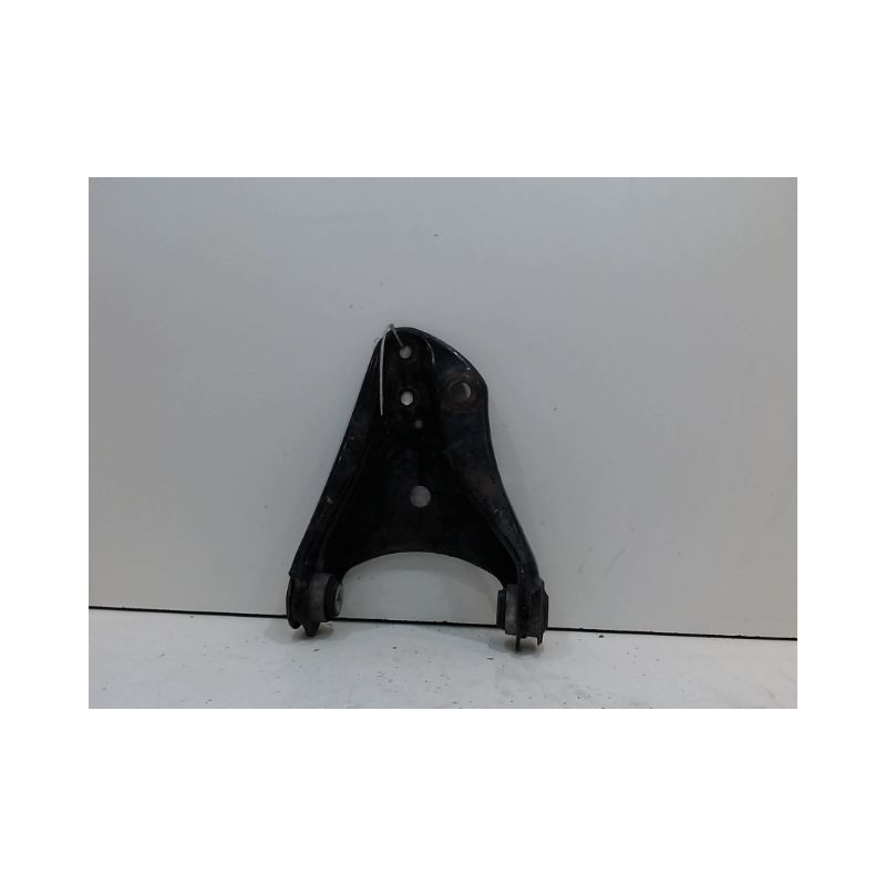TRIANGLE INFERIEUR AVANT DROIT RENAULT CLIO