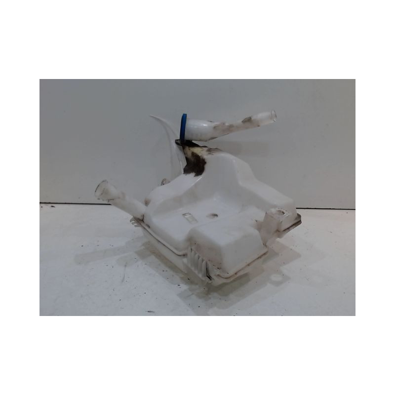 RESERVOIR LAVE-GLACE AVANT FORD FOCUS