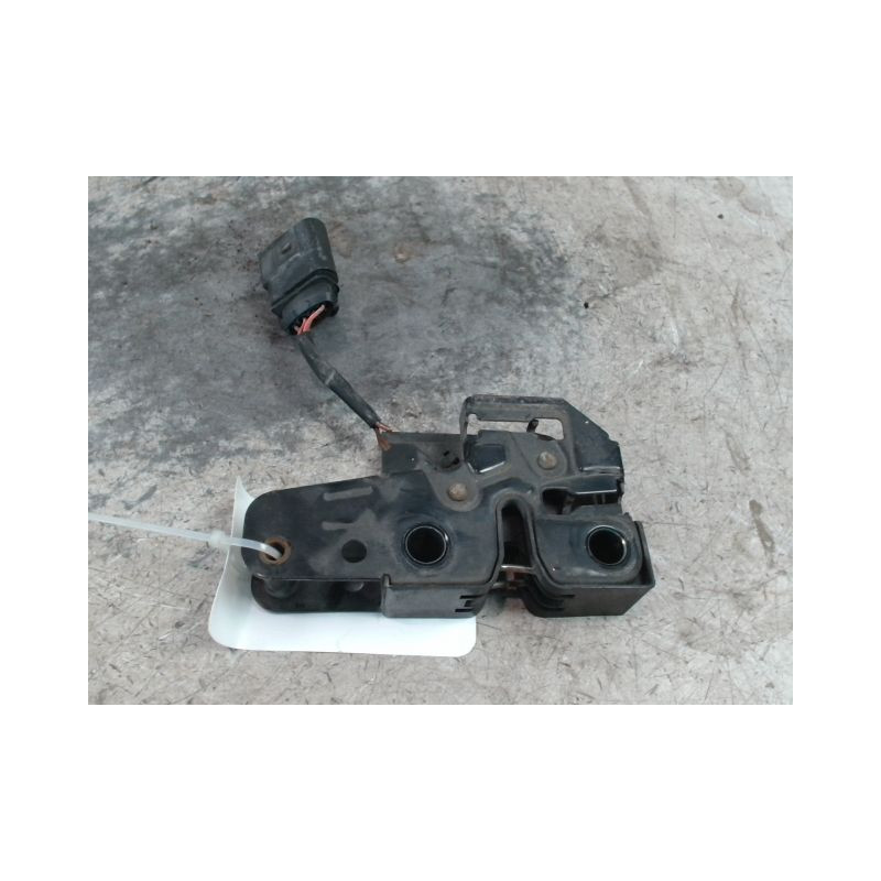 SERRURE CAPOT VOLKSWAGEN TOUAREG