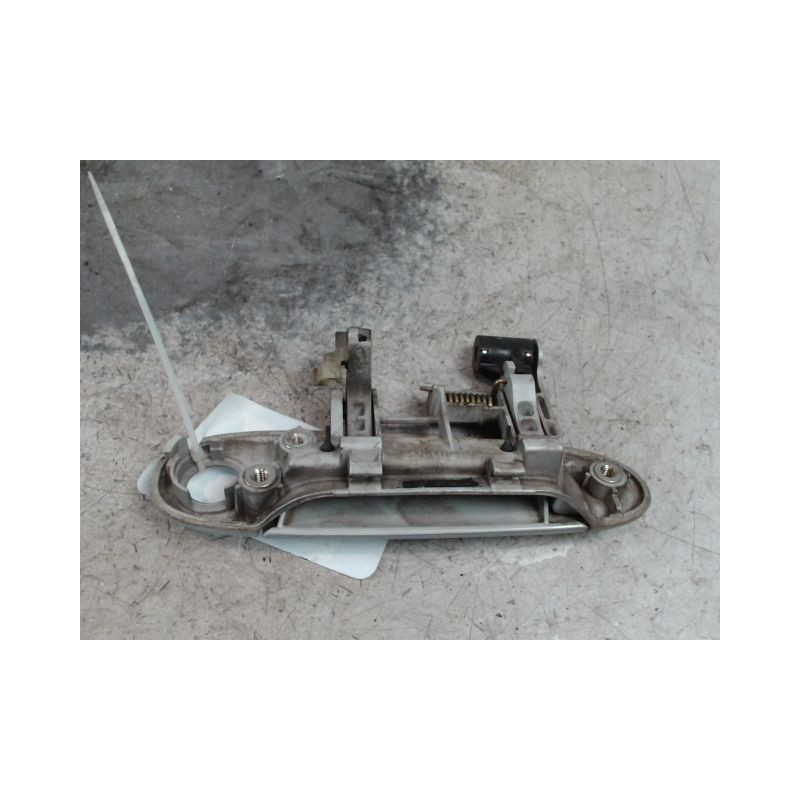 POIGNEE EXTERIEURE PORTE AVANT GAUCHE TOYOTA YARIS -2003
