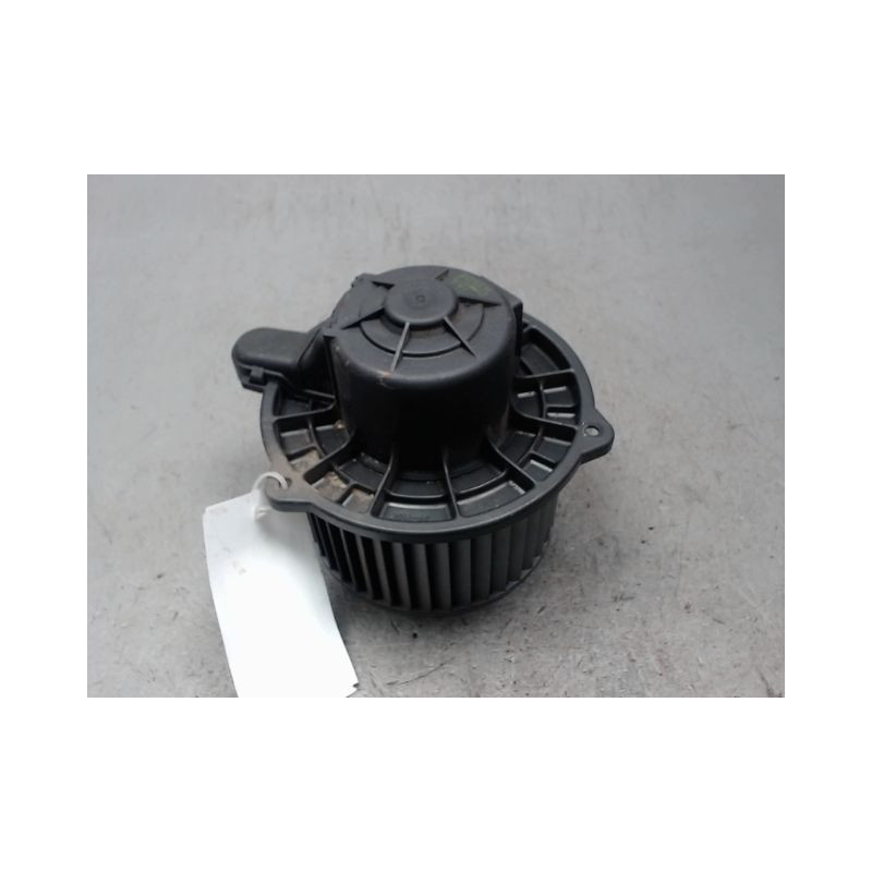 MOTEUR VENTILATEUR CHAUFFAGE HYUNDAI I20