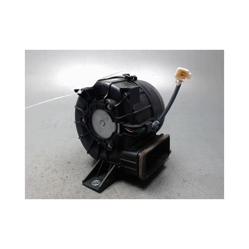 MOTEUR VENTILATEUR CHAUFFAGE TOYOTA YARIS