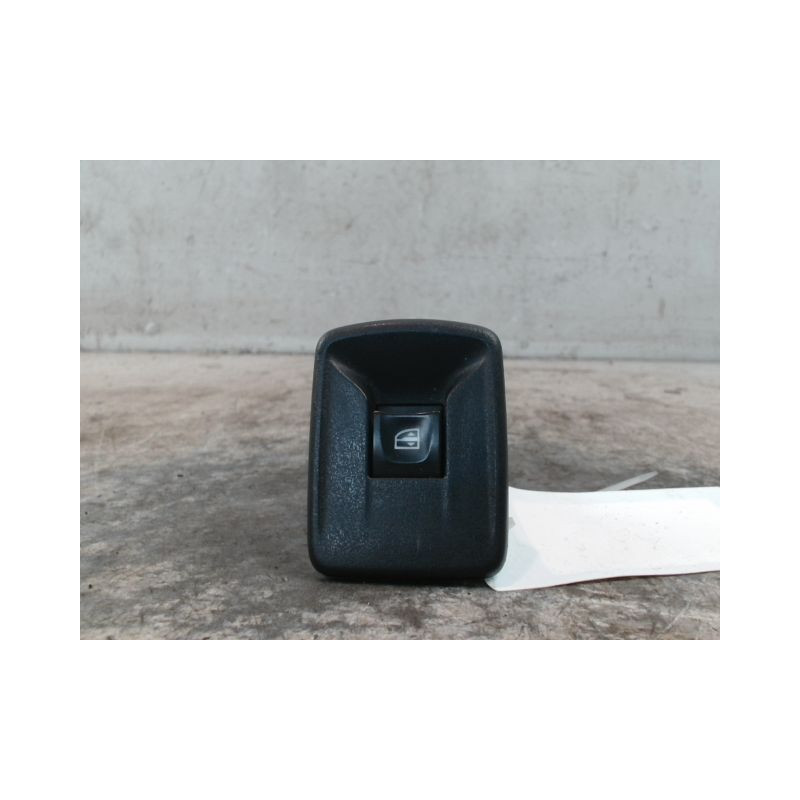 COMMANDE LEVE-GLACE PORTE AVD DACIA LODGY