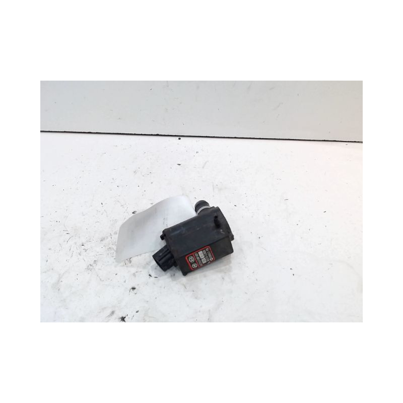 POMPE LAVE-GLACE AVANT HYUNDAI I20