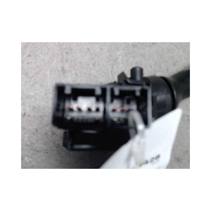 COMMANDE ESSUIE GLACE TOYOTA AURIS 2007-