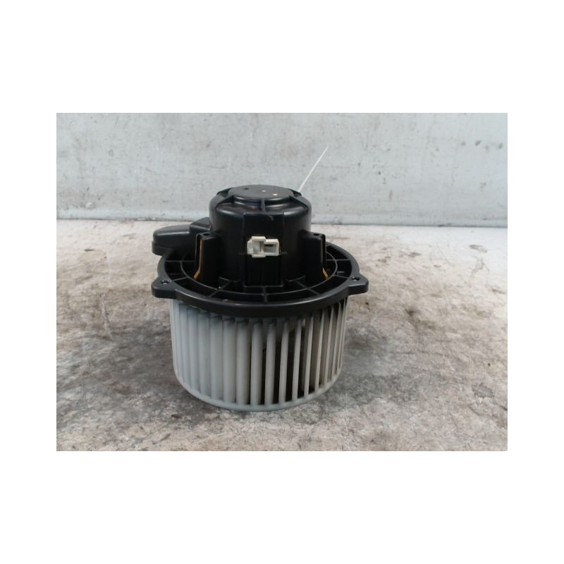 MOTEUR VENTILATEUR CHAUFFAGE HYUNDAI ACCENT 01-