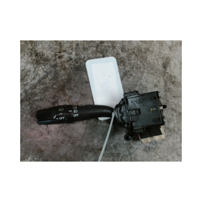 COMMANDE CLIGNOTANT TOYOTA COROLLA VERSO 2007-