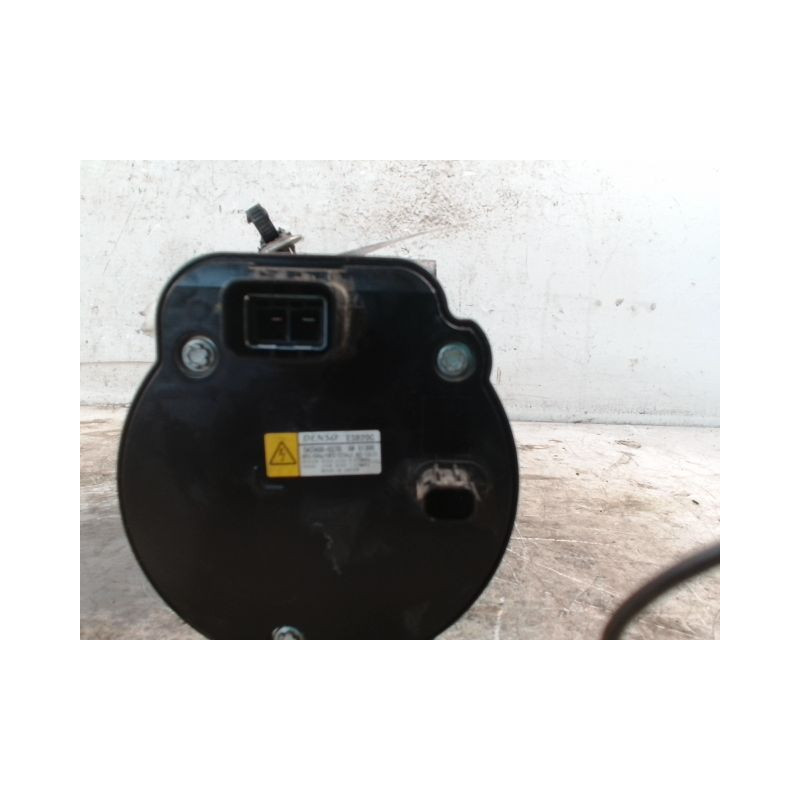 COMPRESSEUR AIR CONDITIONNE TOYOTA PRIUS 2004-