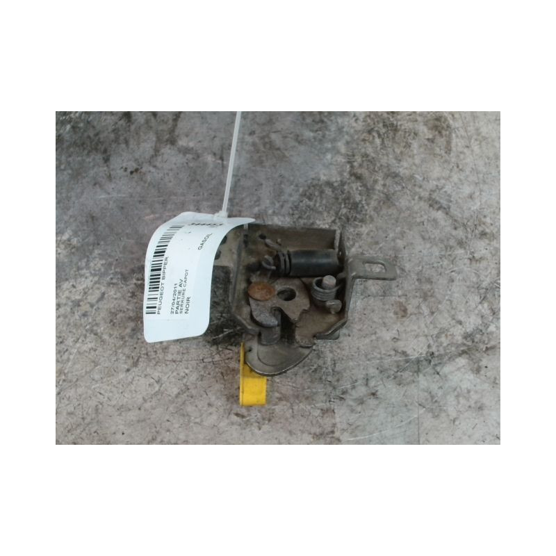 SERRURE CAPOT PEUGEOT BIPPER