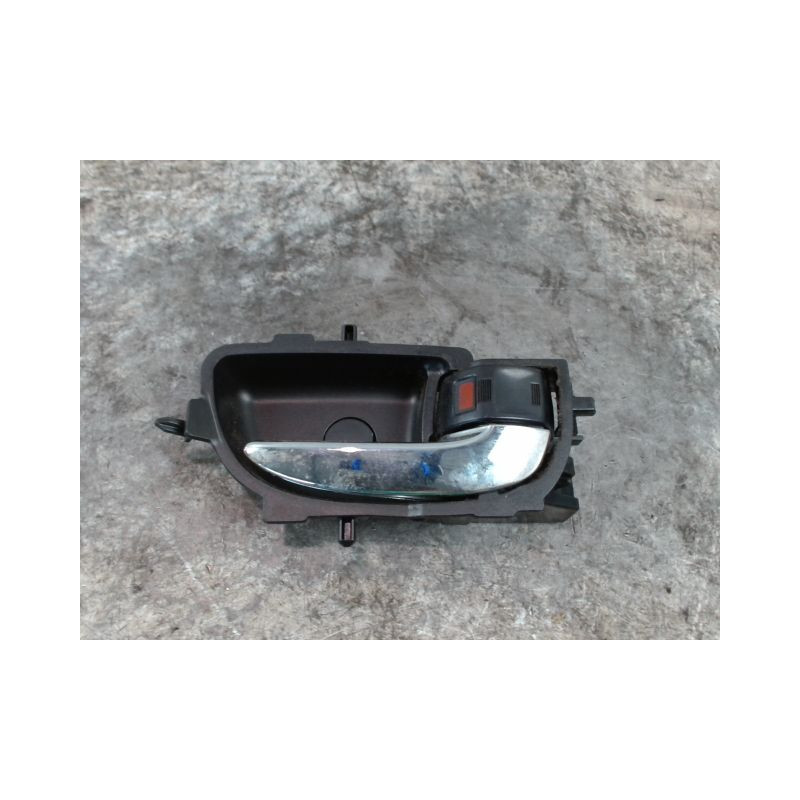 POIGNEE INTERIEURE PORTE ARRIERE DROIT TOYOTA YARIS II 2010-