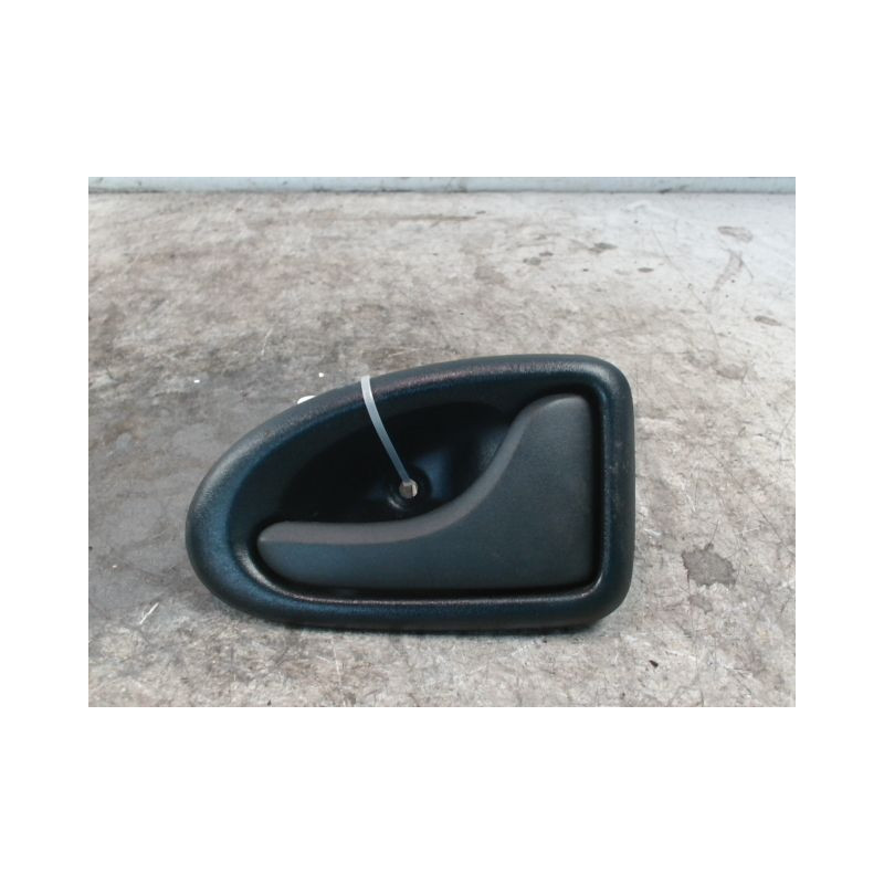 POIGNEE INTERIEURE PORTE AVANT DROIT RENAULT MEGANE I PH1 CLASSIC -99