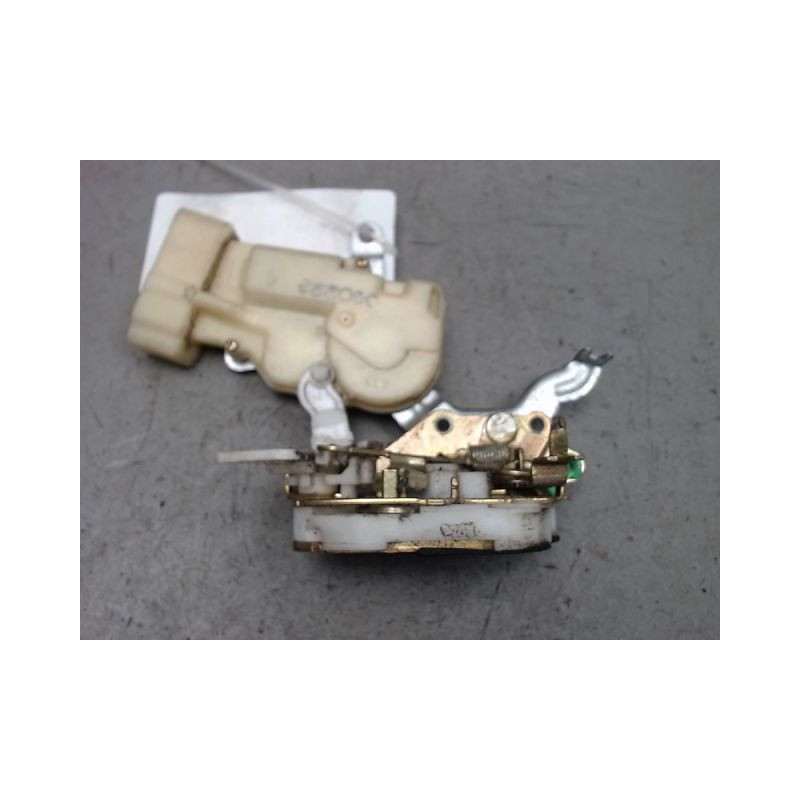 SYSTEME CONDAMNATION AVANT GAUCHE TOYOTA YARIS 2003-