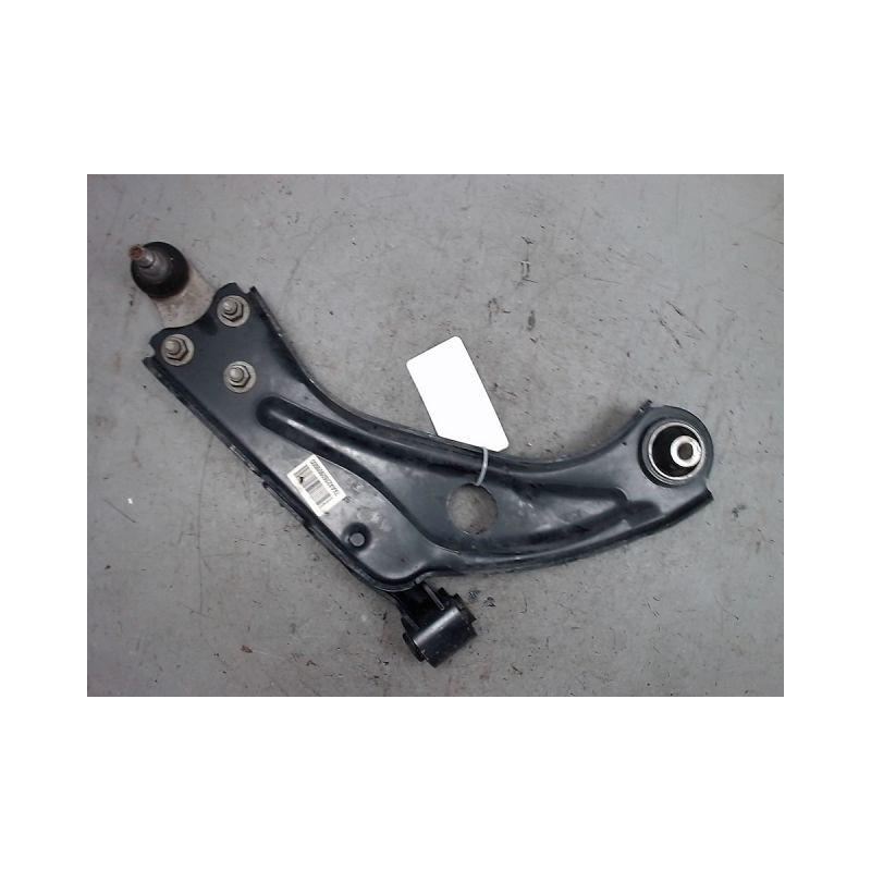 TRIANGLE INFERIEUR AVANT DROIT PEUGEOT 5008