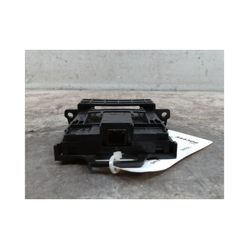 LECTEUR DE CARTE RENAULT KOLEOS 2008-