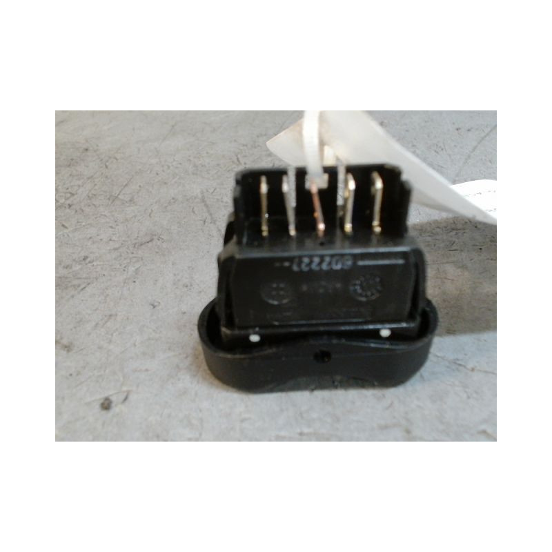 COMMANDE LEVE-GLACE PORTE AVG DACIA SANDERO 2008-