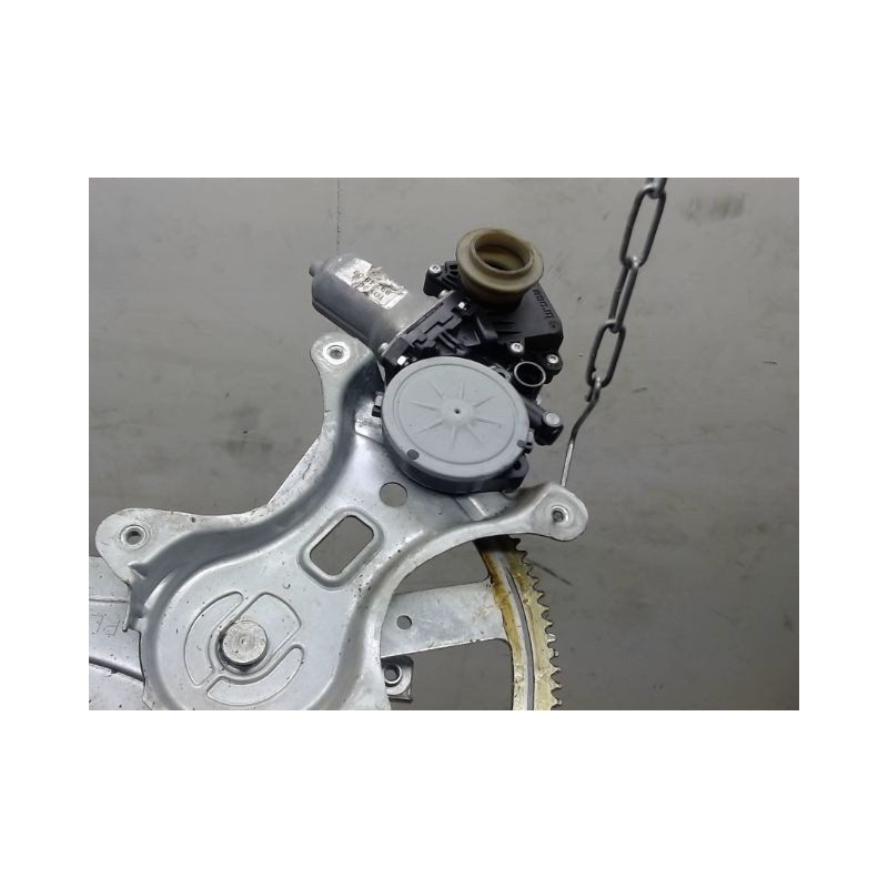 MECANISME+MOTEUR LEVE-GLACE ARRIERE GAUCHE TOYOTA COROLLA