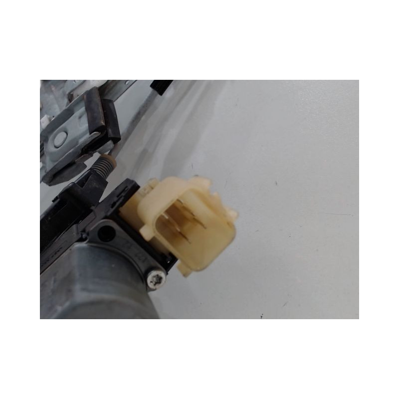 MECANISME+MOTEUR LEVE-GLACE AVANT DROIT FORD FIESTA