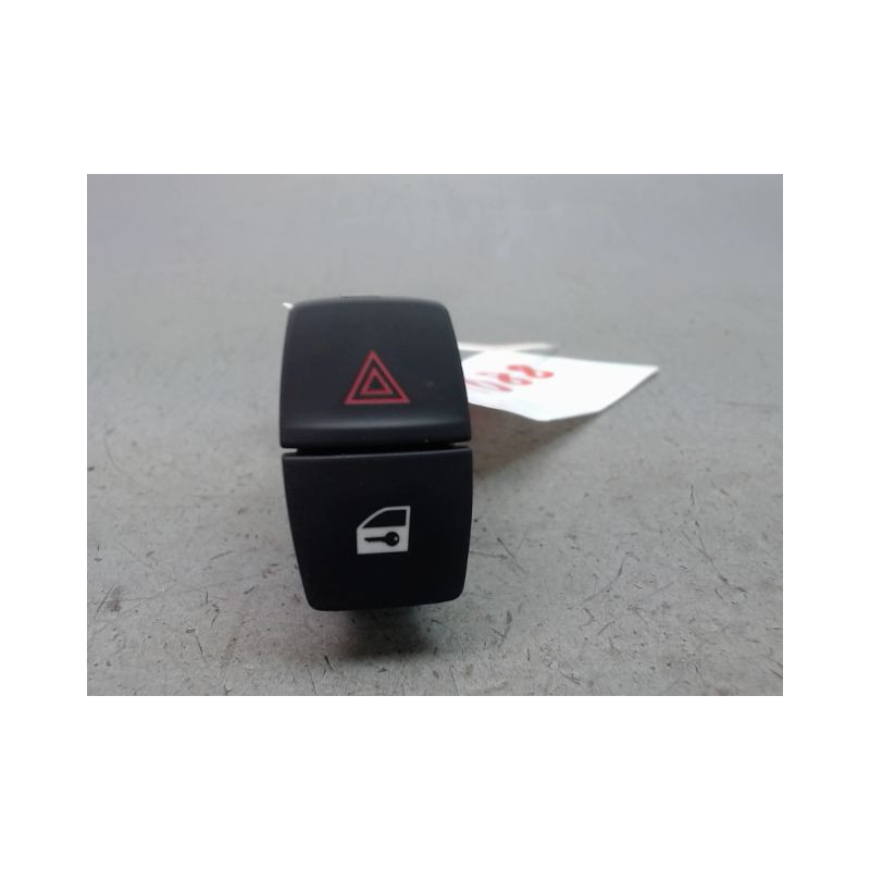 BOUTON DE WARNING BMW SERIE 1 II (F20/F21) 2011-...