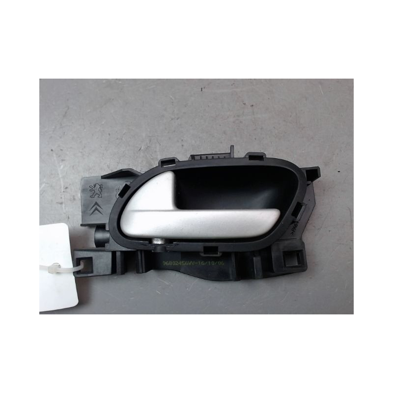POIGNEE INTERIEURE PORTE AVANT GAUCHE PEUGEOT 207 2006-2013