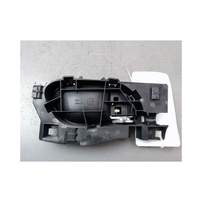 POIGNEE INTERIEURE PORTE AVANT GAUCHE PEUGEOT 207 2006-2013