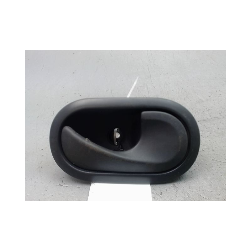 POIGNEE INTERIEURE PORTE AVANT DROIT RENAULT KANGOO BREAK II Phase 1 2008-2013