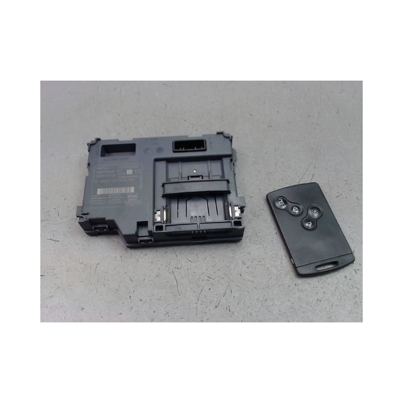 LECTEUR DE CARTE RENAULT CLIO IV Phase 1 2012-...