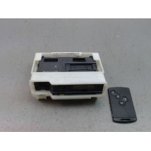 LECTEUR DE CARTE RENAULT CAPTUR Phase 1 2013-...