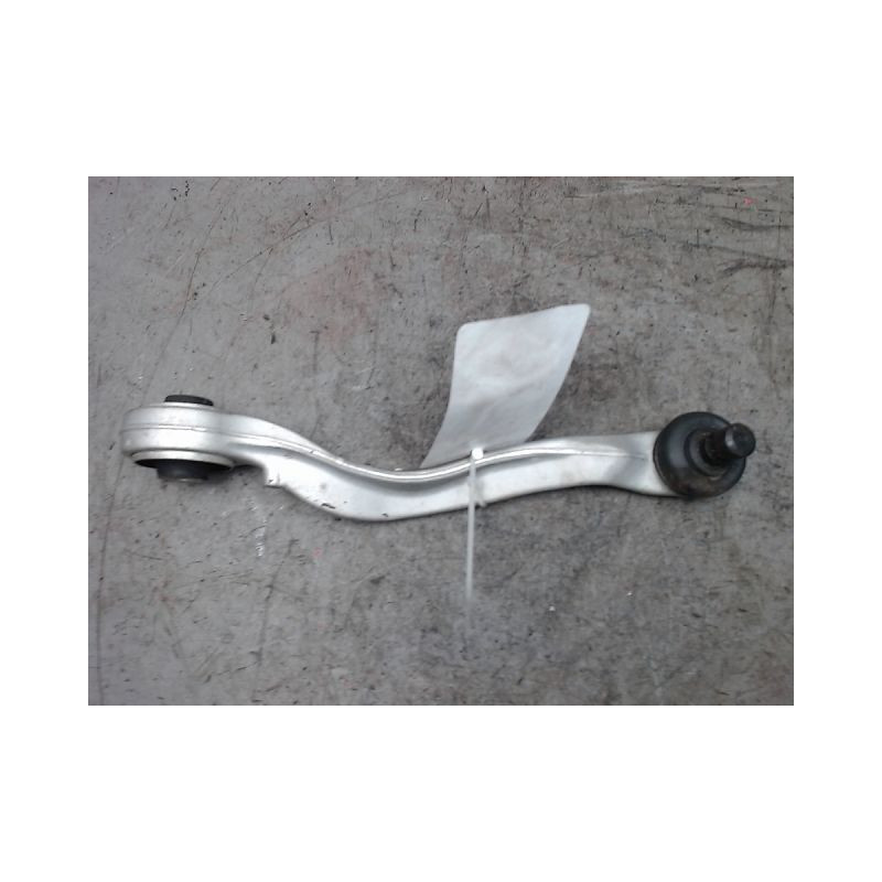 TRIANGLE INFERIEUR AVANT GAUCHE AUDI A4 AVANT 99-2001