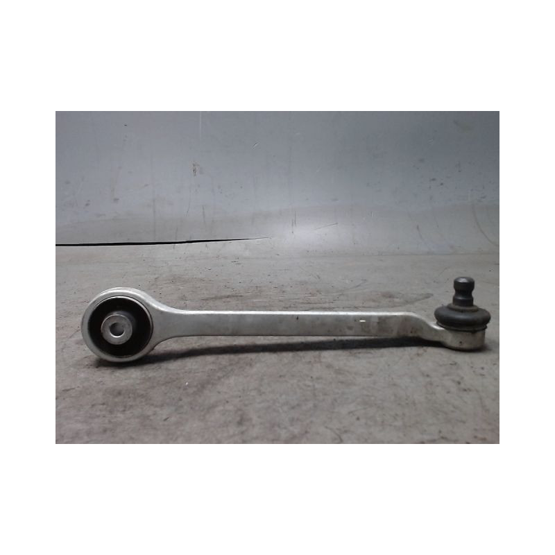 TRIANGLE SUPERIEUR AVANT GAUCHE AUDI A4 AVANT 99-2001