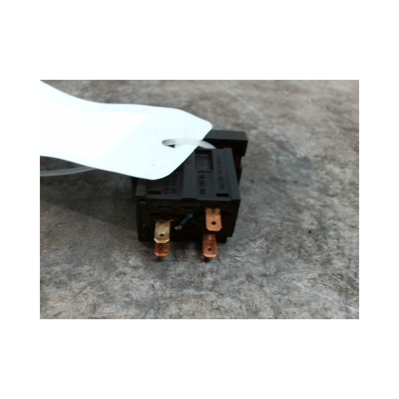 BOUTON DE WARNING OPEL VECTRA 95-99
