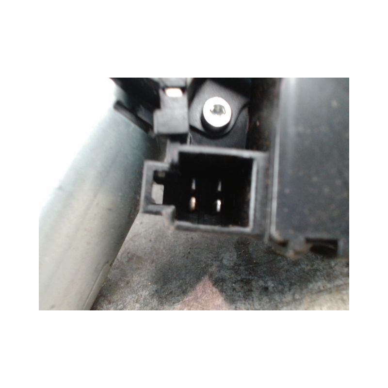 MOTEUR ESSUIE-GLACE ARRIERE TOYOTA YARIS 2005-
