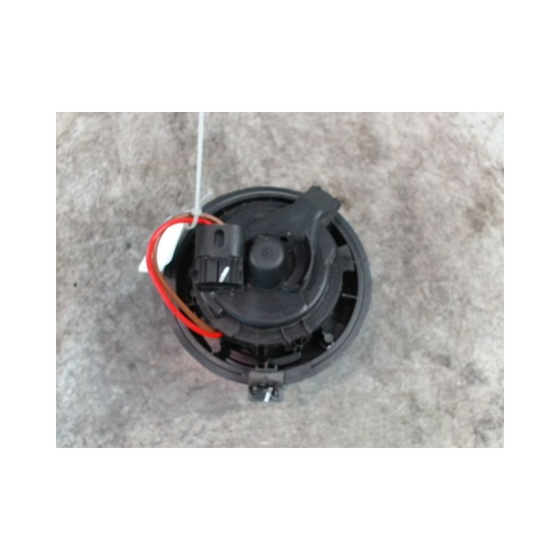 MOTEUR VENTILATEUR CHAUFFAGE RENAULT CLIO IV