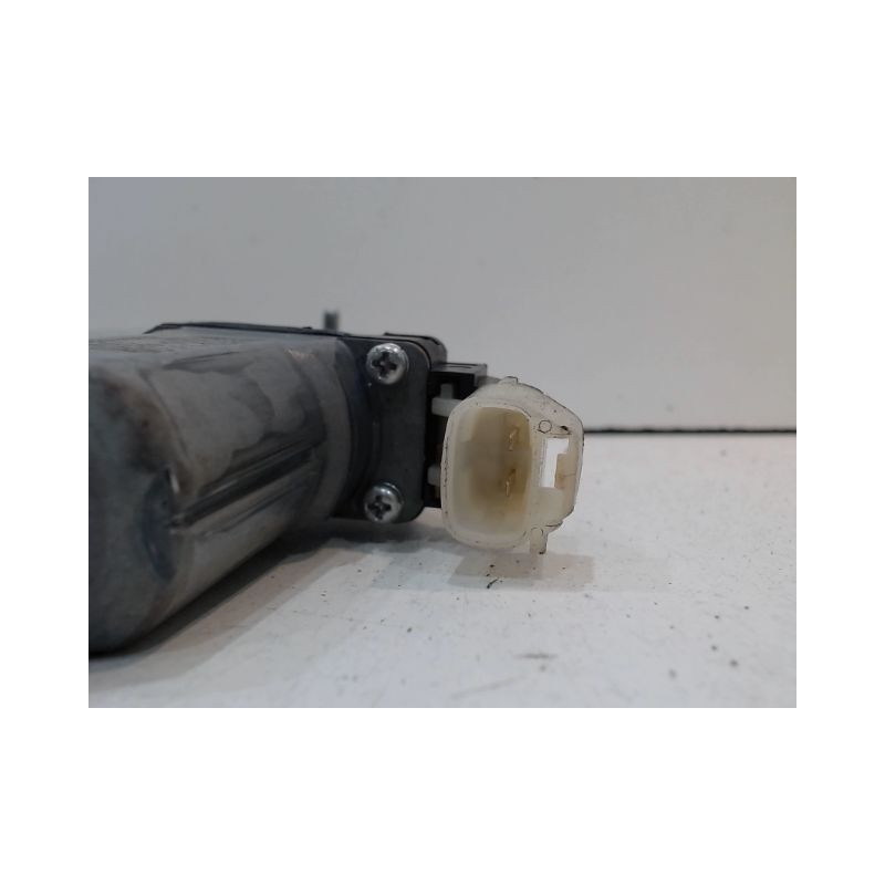 MECANISME+MOTEUR LEVE-GLACE AVANT DROIT HYUNDAI I20