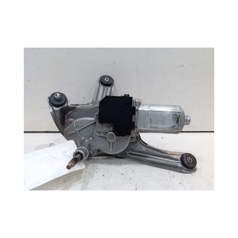 MOTEUR ESSUIE-GLACE ARRIERE TOYOTA AVENSIS