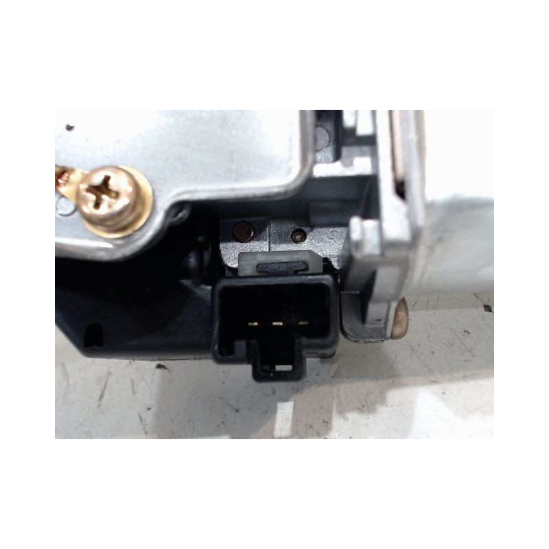 MOTEUR ESSUIE-GLACE ARRIERE TOYOTA AVENSIS