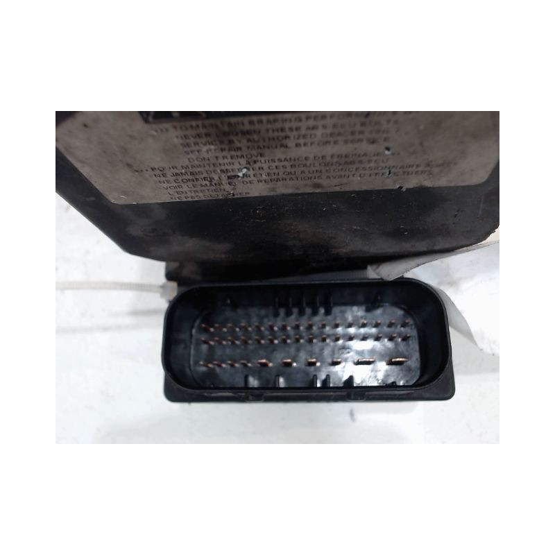 UNITE HYDRAULIQUE ABS TOYOTA AVENSIS