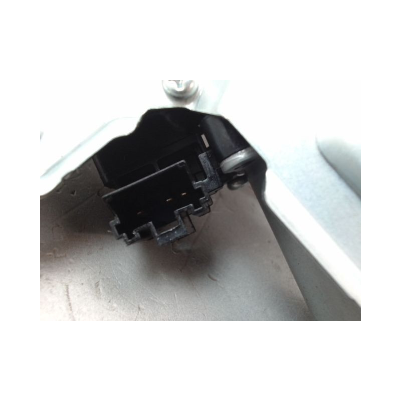 MOTEUR ESSUIE-GLACE ARRIERE HYUNDAI I 10 5 P 2007-