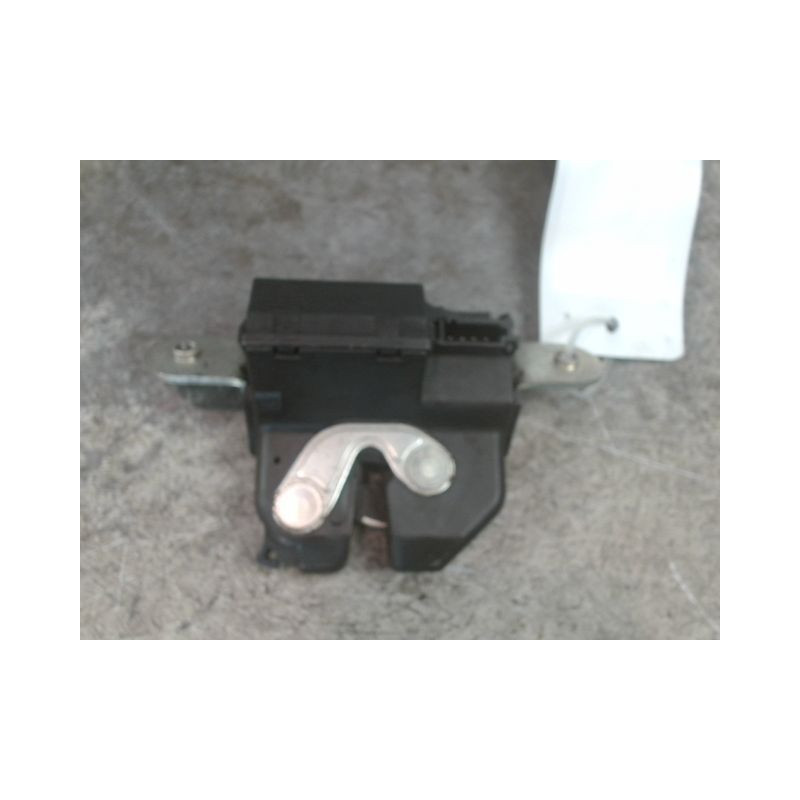 SERRURE HAYON  OPEL CORSA 06-09
