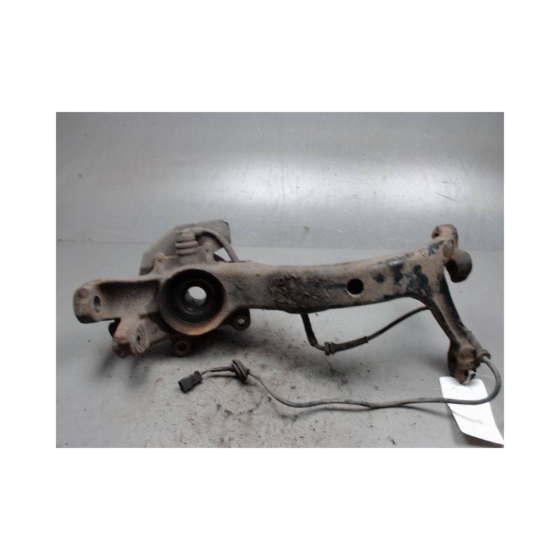 PIVOT AVANT DROIT VOLKSWAGEN PASSAT 96-2000