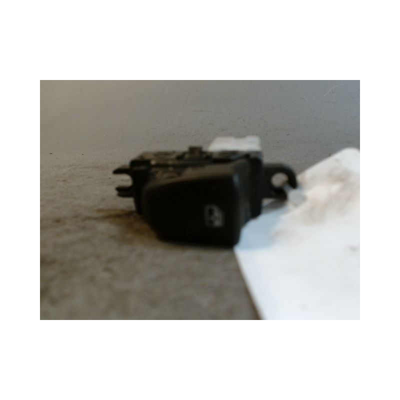 COMMANDE LEVE-GLACE PORTE ARG RENAULT KOLEOS