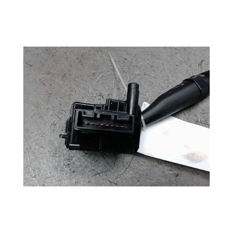COMMANDE ESSUIE GLACE SUZUKI SWIFT