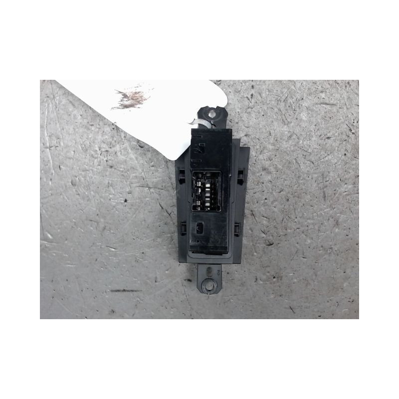 BOUTON DE WARNING SUZUKI SWIFT