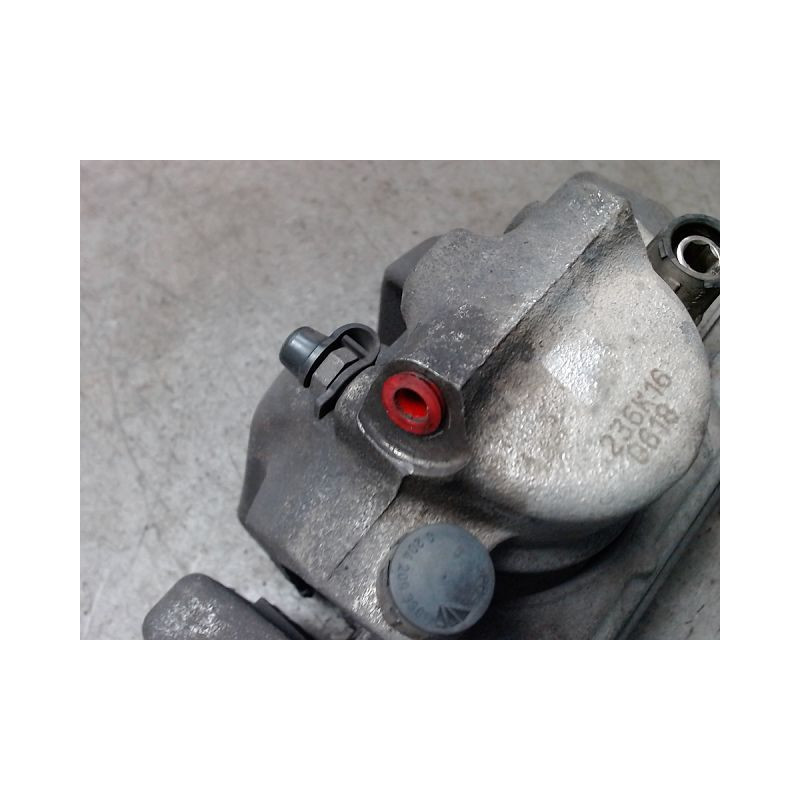 ETRIER DE FREIN AVANT DROIT B.M.W. X4