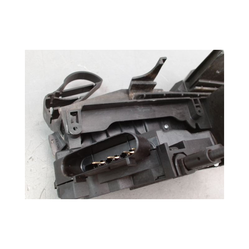 SYSTEME CONDAMNATION AVANT DROIT FORD FOCUS III Phase 2 2014-...