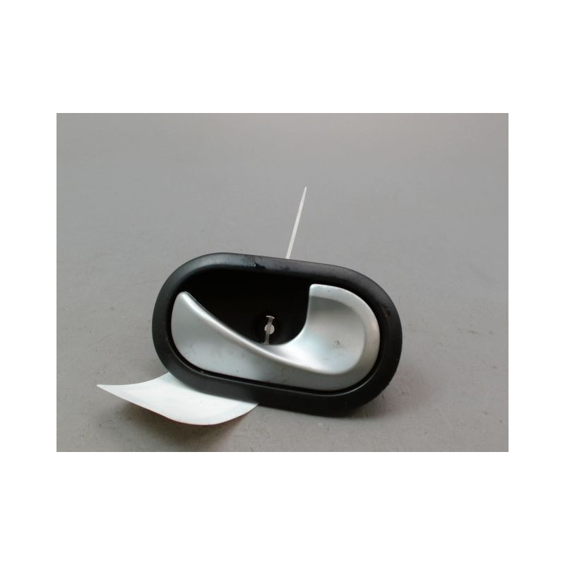 POIGNEE INTERIEURE PORTE AVANT DROIT RENAULT GRAND MODUS Phase 2 LONG 2008-2012