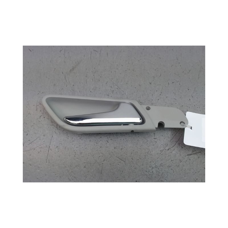 POIGNEE INTERIEURE PORTE AVANT DROIT MERCEDES CLASSE B 2008-