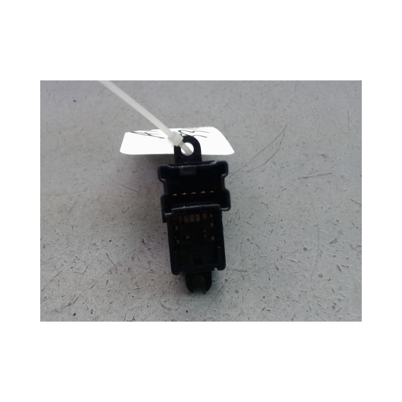 COMMANDE LEVE-GLACE PORTE ARG NISSAN JUKE Phase 1 2010-...