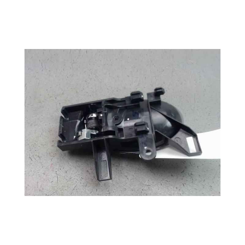 POIGNEE INTERIEURE PORTE AVANT DROIT NISSAN JUKE Phase 1 2010-...