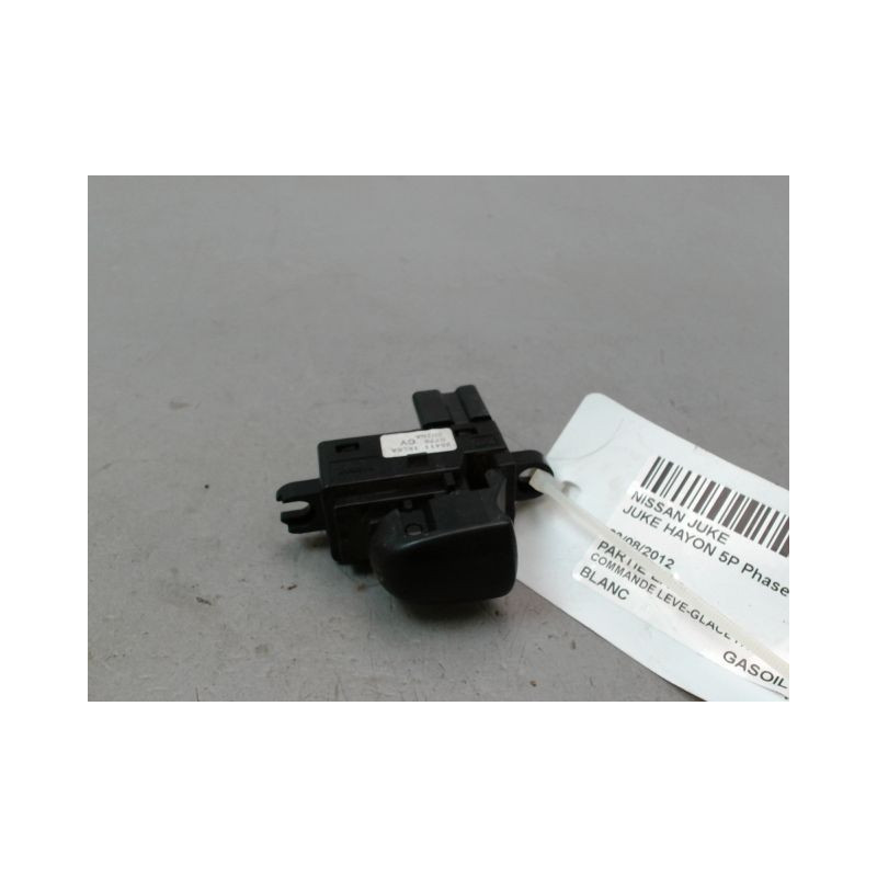 COMMANDE LEVE-GLACE PORTE ARD NISSAN JUKE Phase 1 2010-...