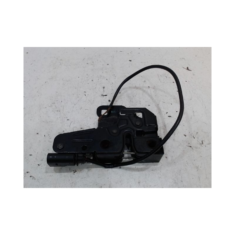SERRURE CAPOT AUDI A6